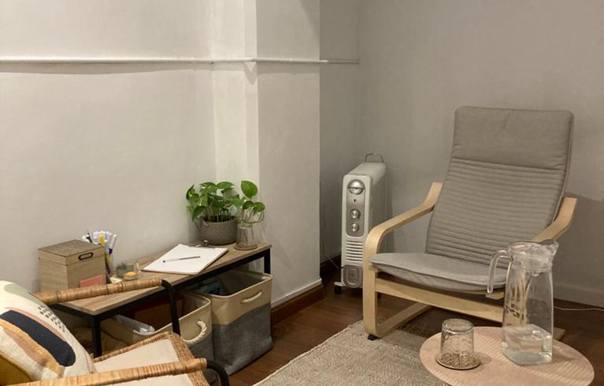 Salas para terapia o propuestas similares