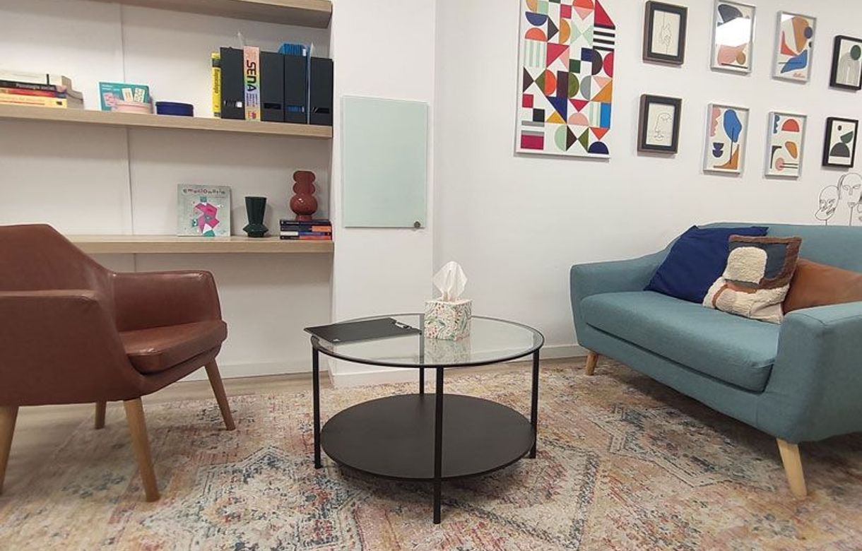 alquiler consulta por horas despacho de terapia en Esplugues de Llobregat