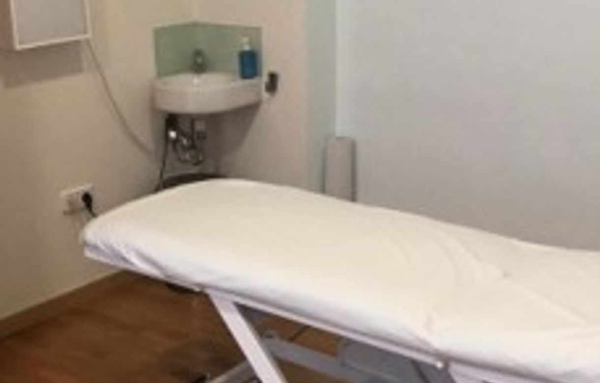 Alquiler sala Girona y despachos