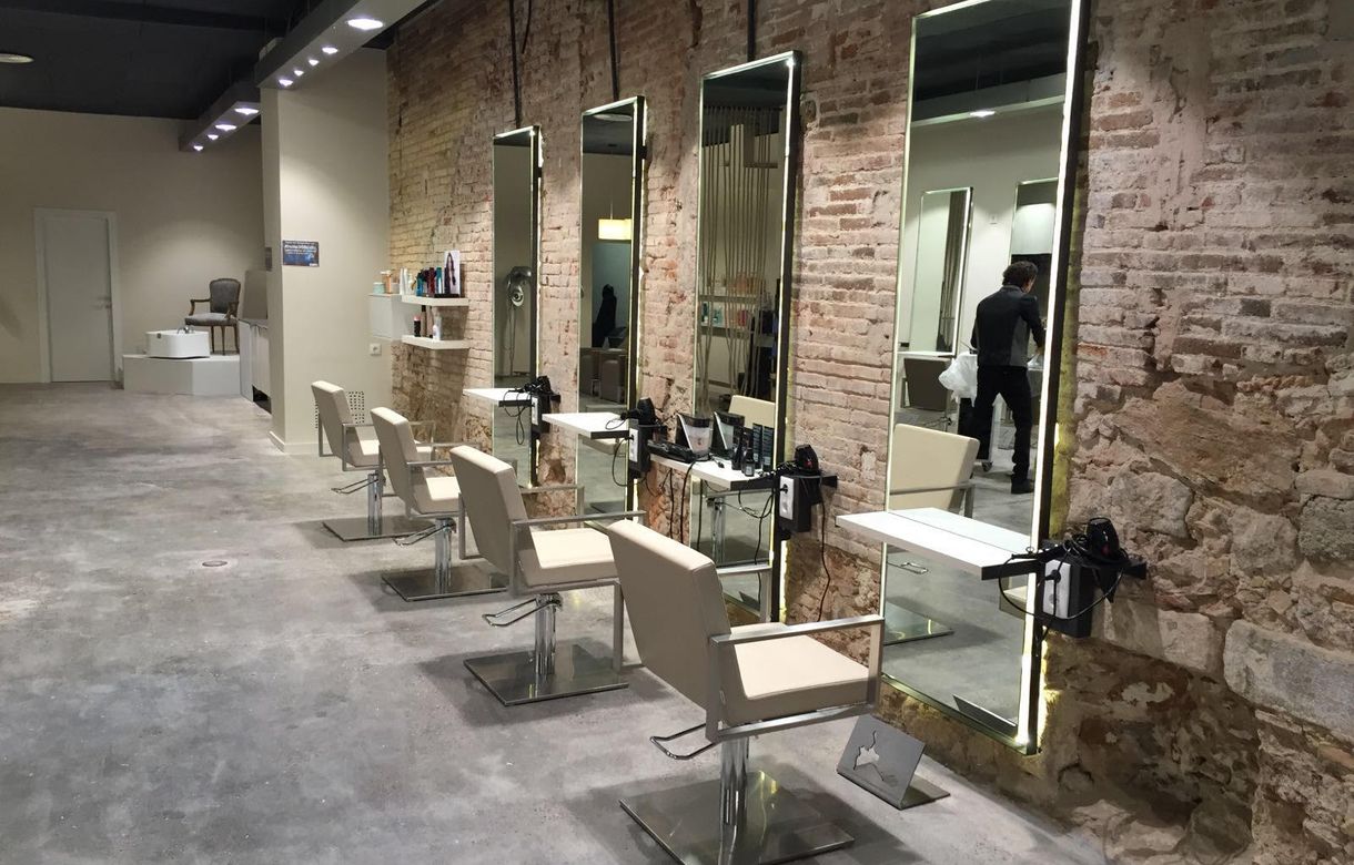 Alquiler peluquería Barcelona | Alquiler cabina de estética zona alta de Barcelona