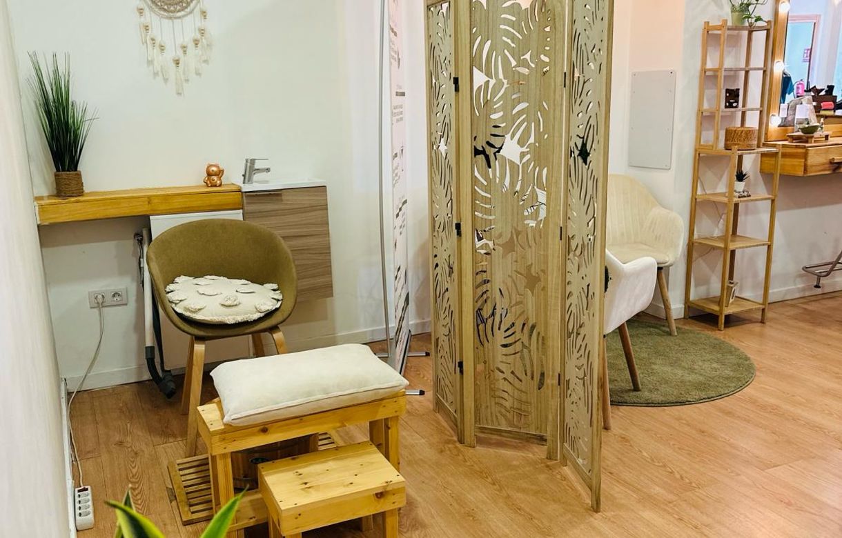 Alquiler gabinete estética Valencia | Coworking estético Ruzafa