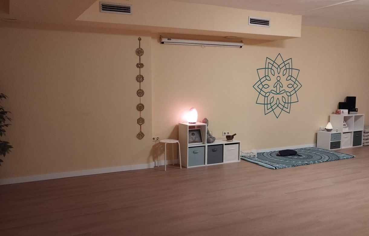 Sala yoga Castellon | Consulta de Terapias