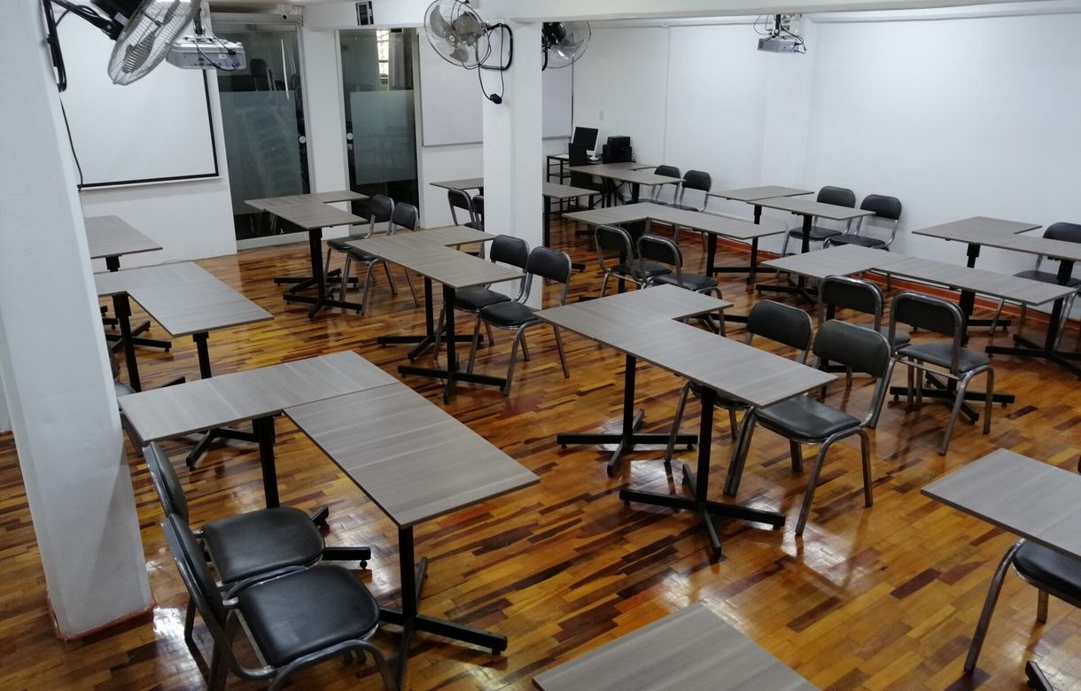 Alquiler oficinas por horas Lima | ¡Coworking oficina compartida en Lince!