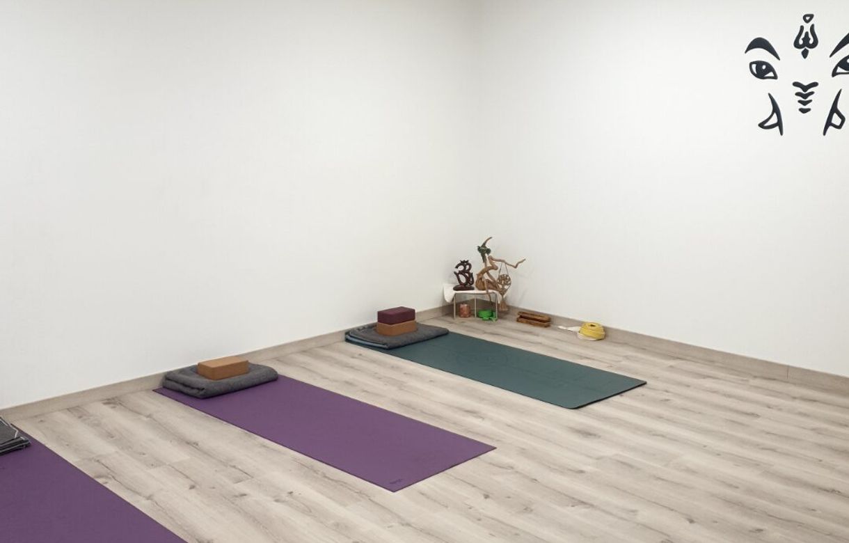 sala de masajes Rubí  | Salas para Terapias, Clases de Yoga, Talleres