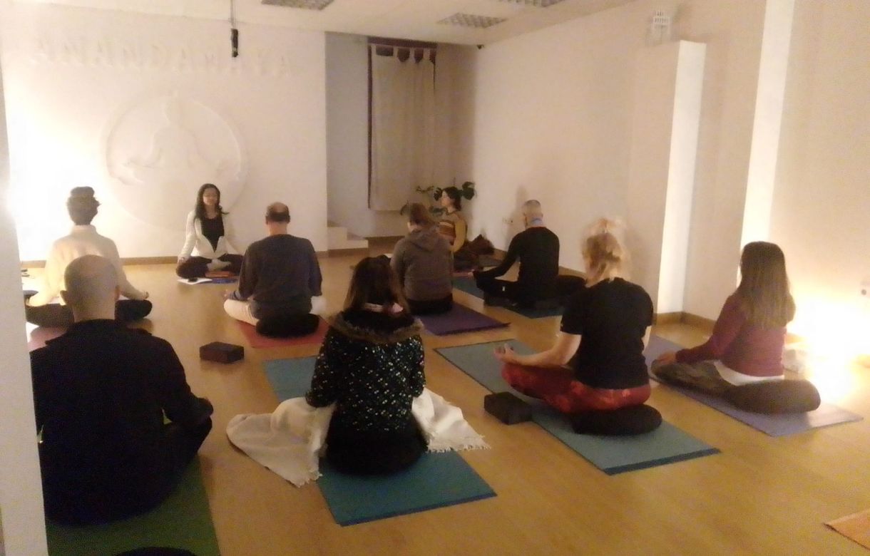 Alquiler salas yoga Madrid | Escuela de Yoga en Madrid en Barrio retiro-Salamanca