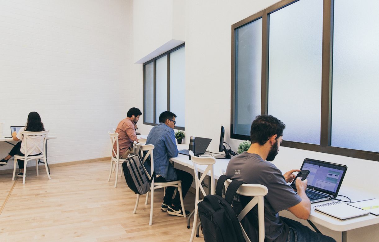 Coworking económico Valencia | Charis Coworking