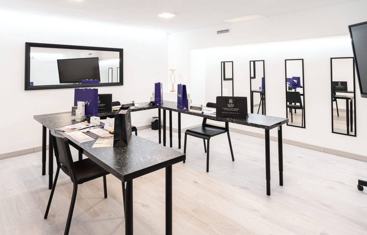 Alquiler sala formación Barcelona y conferencias | Prácticas Estética, Micropigmentación y Tatuajes