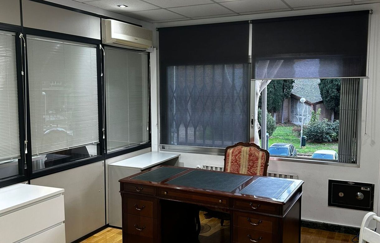 Alquiler oficina barata Madrid | Despacho Independiente en oficina compartida