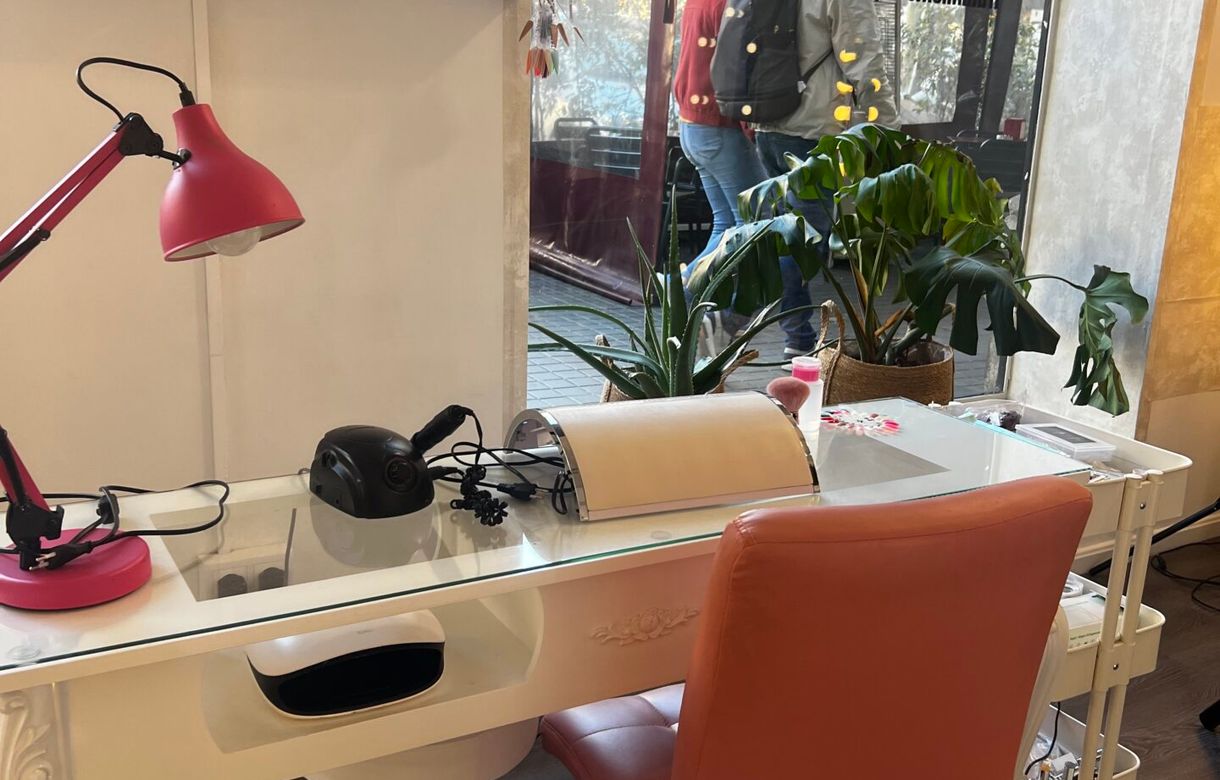 Espacios para uñas | Espacio Manicurista, pestañas, cejas, microblading, depilación