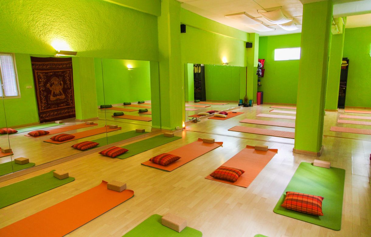 Escuela de Yoga en Madrid (Plaza Castilla)