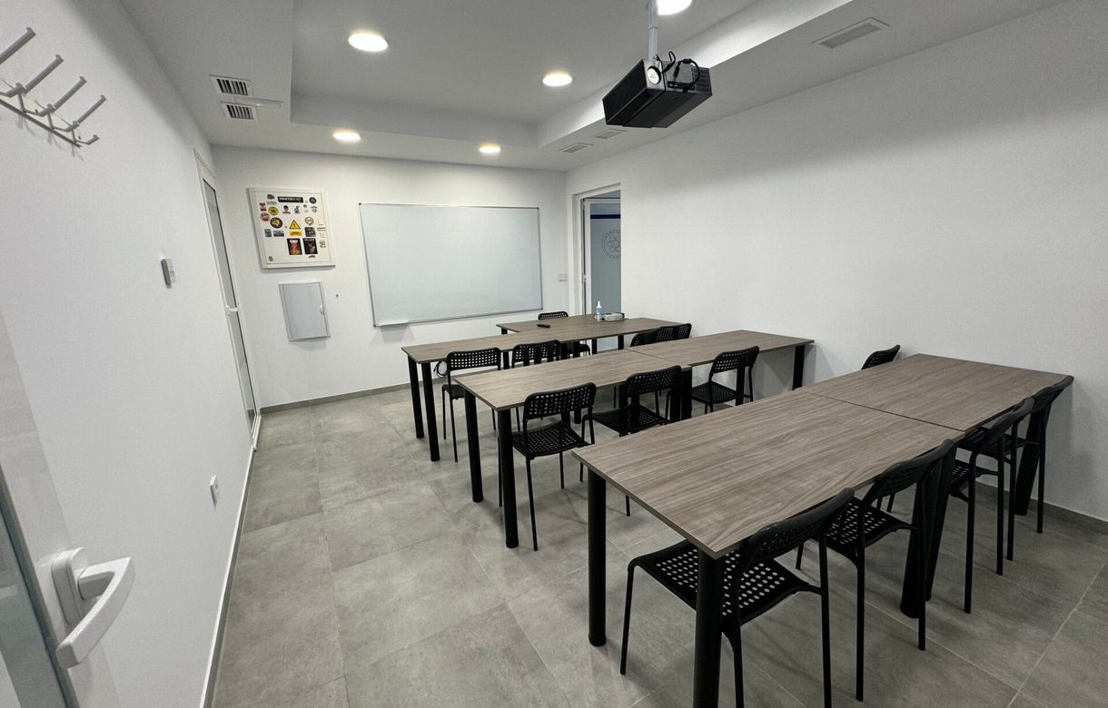 Alquiler Granada aulas