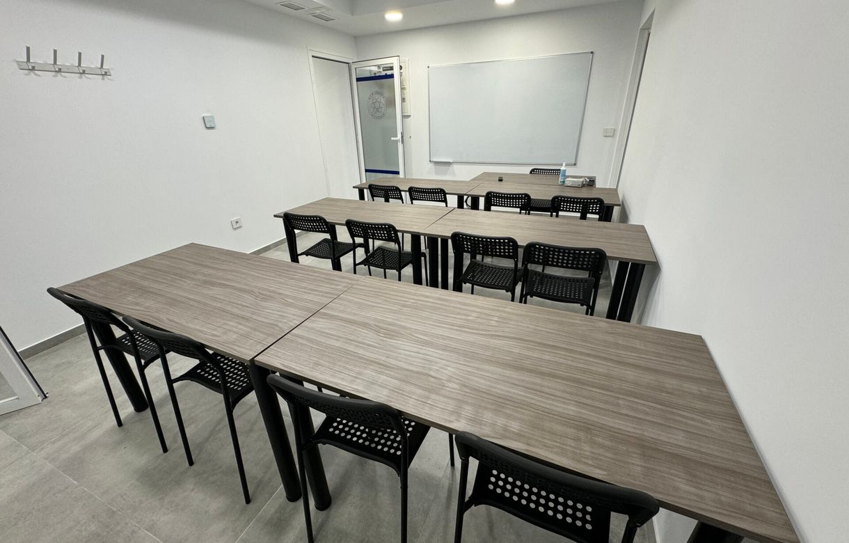 Alquiler Granada aulas