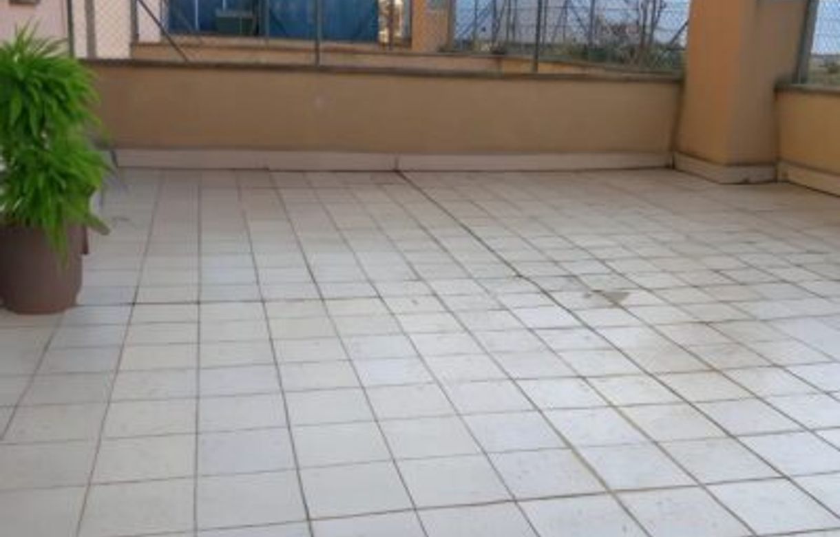 Cabina en alquiler Terrassa - Image 4