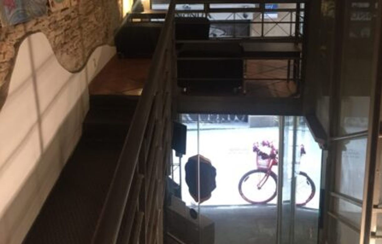 Alquiler de local Barcelona | Espacio en altillo en Ciutat Vella Barcelona - Image 3