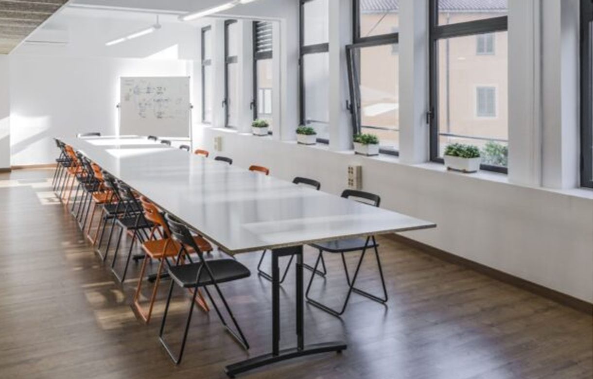 Salón de Eventos + Sala de reuniones en alquiler | InceptumHub - Image 4