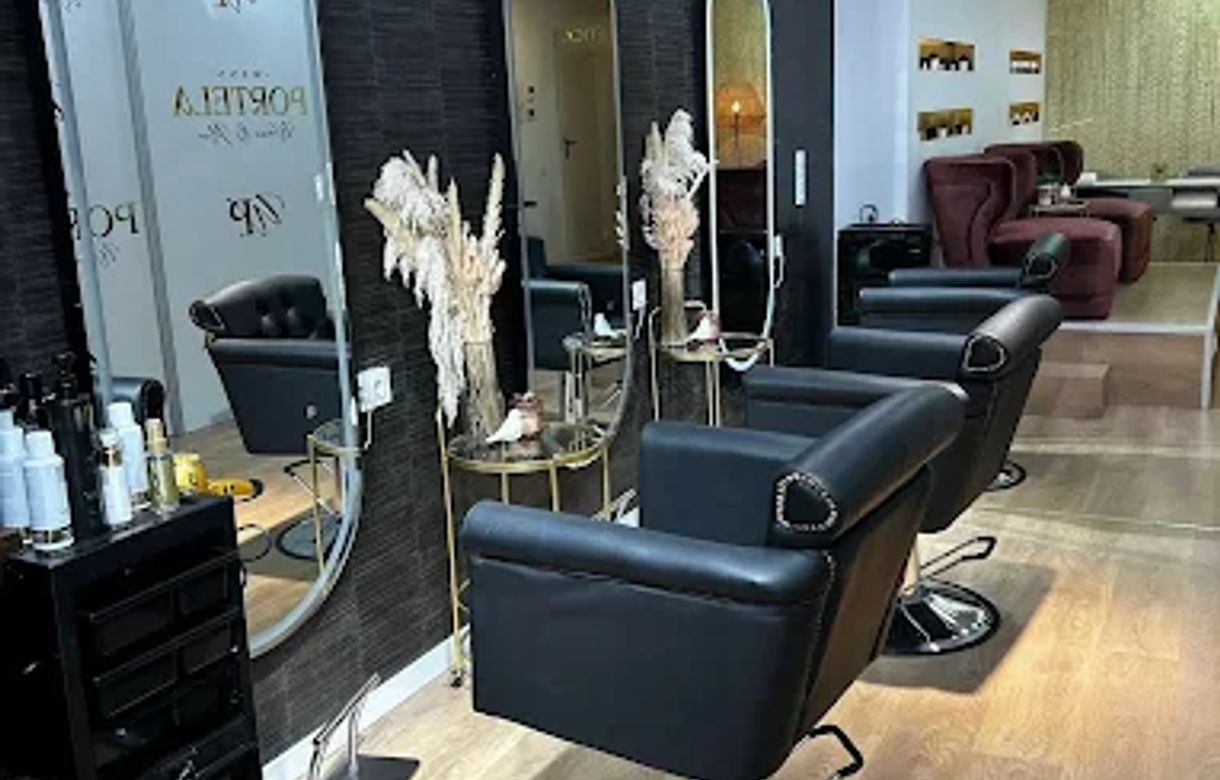 alquilar cabina estética Barcelona | Manicura | Tocadores...