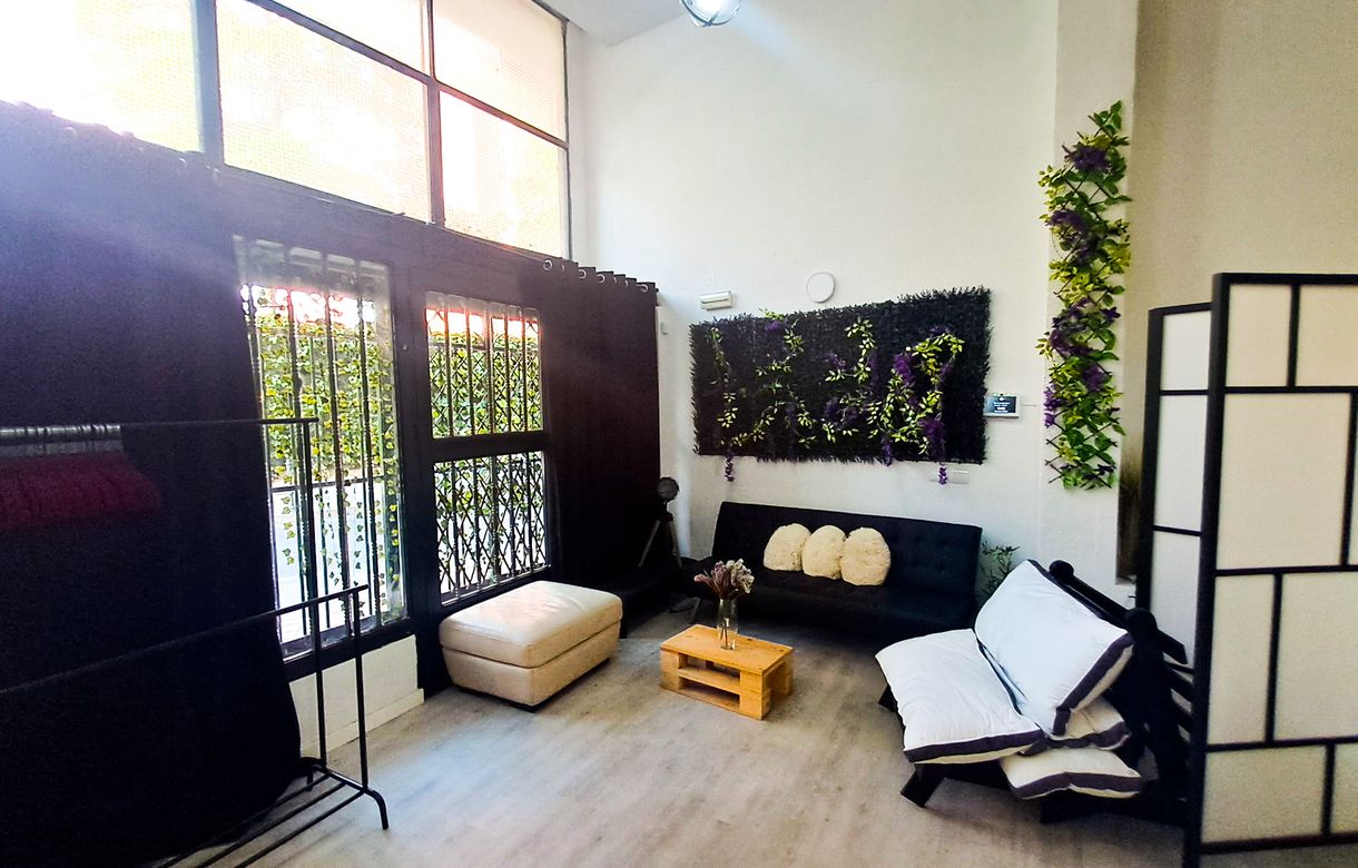 Localizaciones Madrid | Alquiler nave reuniones, rodajes, talleres, presentaciones... - Image 3