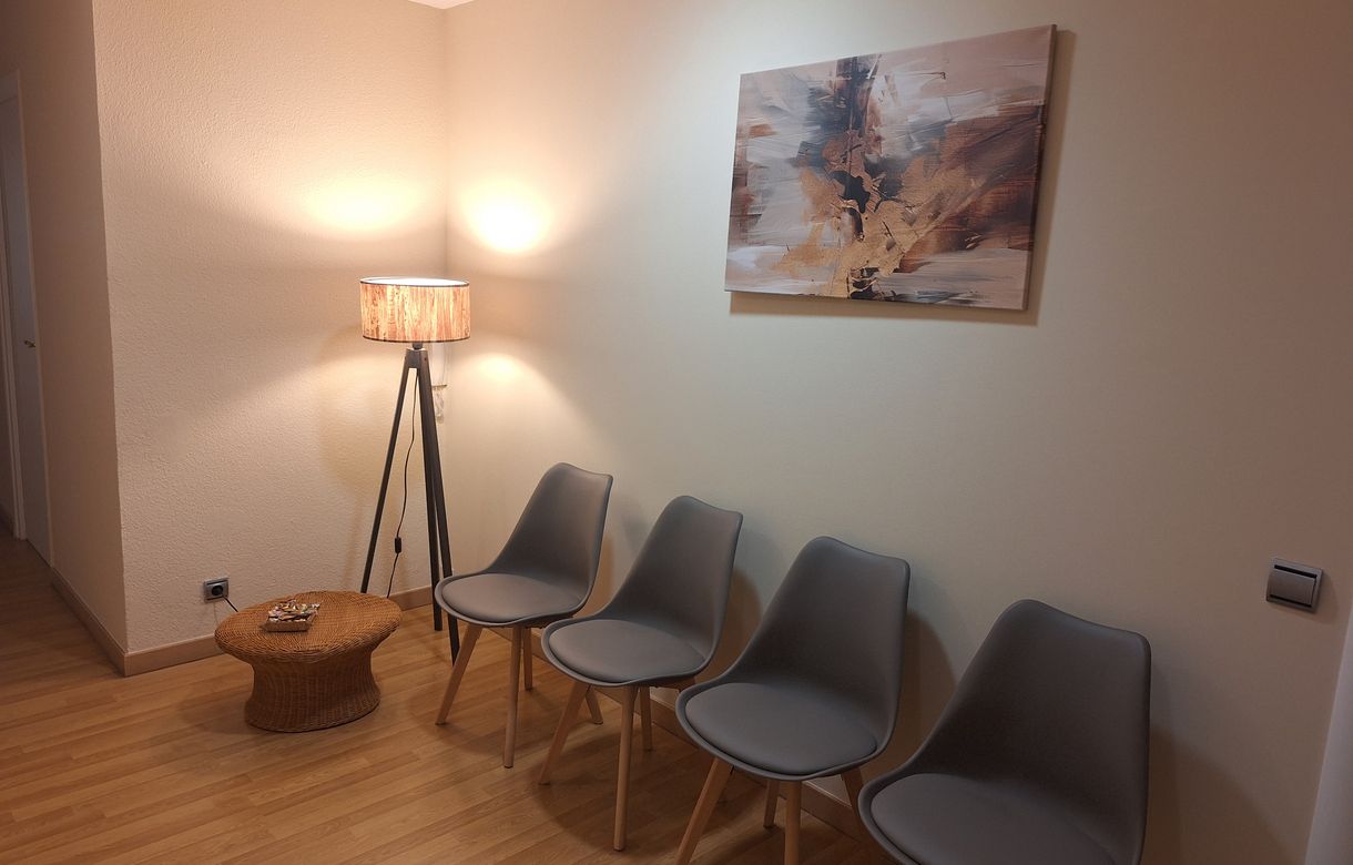 Alquiler sala sin amueblar 