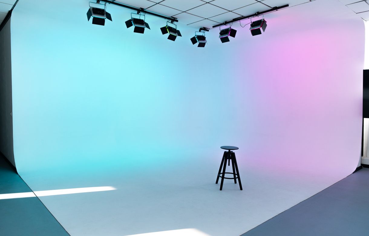 Alquiler estudio foto Madrid |  Estudio fotográfico y plató audiovisual profesional en Madrid (Carabanchel)