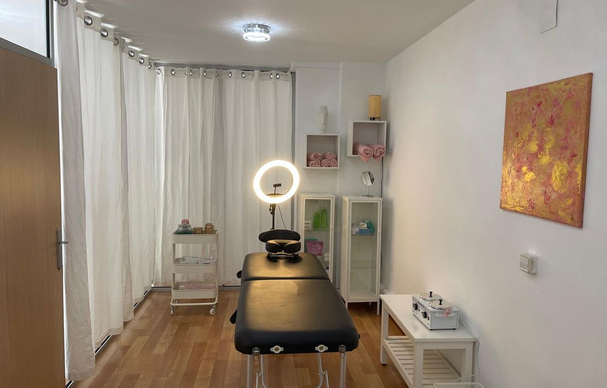 Cabina de estetica en alquiler