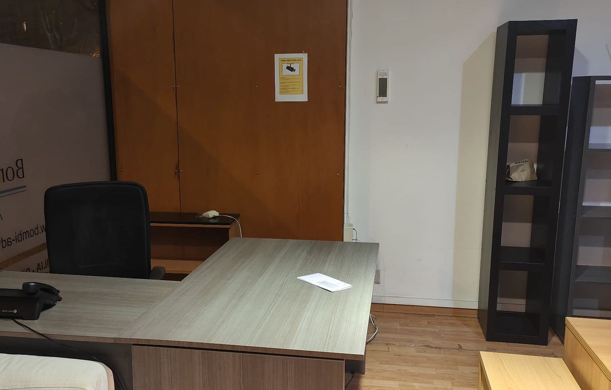 Alquiler despacho abogados en Roger de Llúria / Diagonal - Image 3