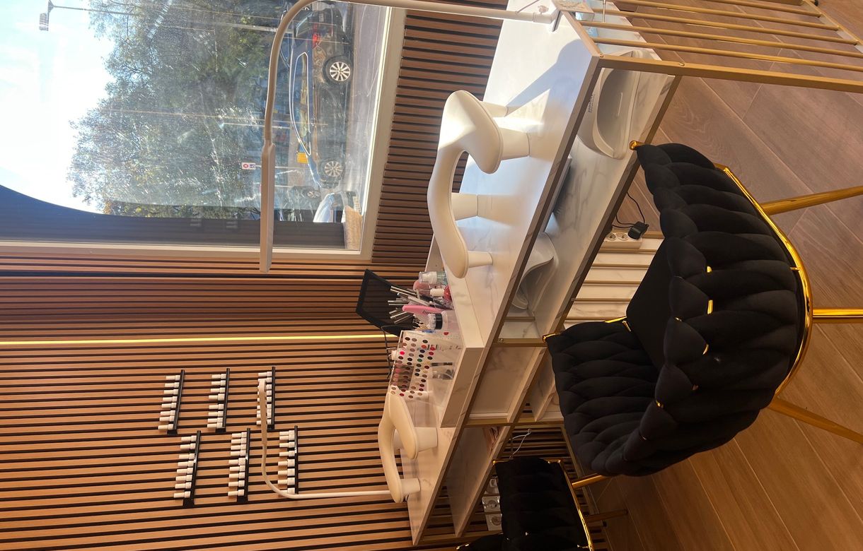 Alquiler de Puesta para Manicurista