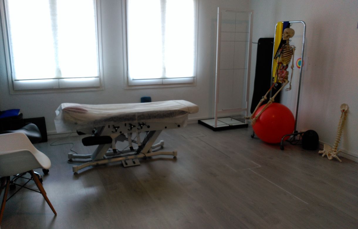 Despacho en alquiler para consultas de profesionales de la salud  - Image 2