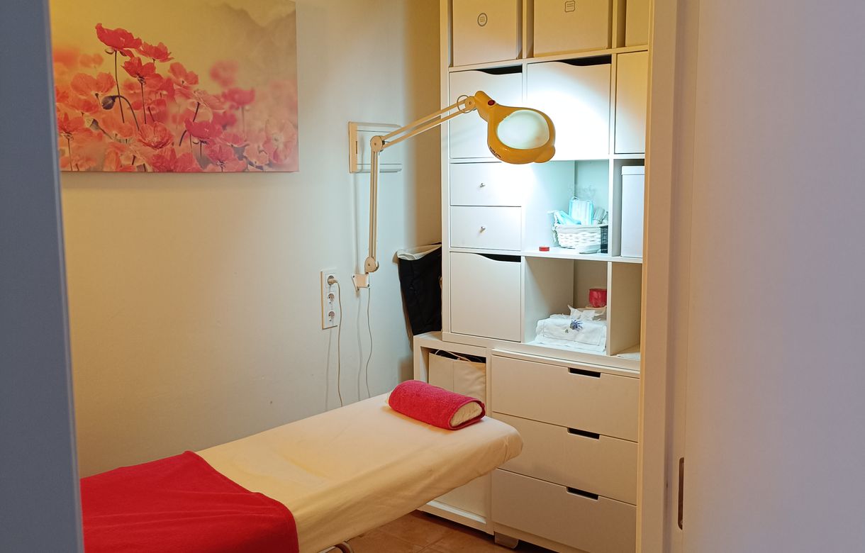 Alquiler de box para estetica - Image 2