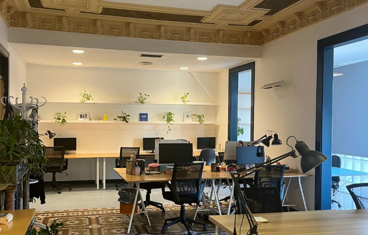 Oficina en Barcelona cerca de Diagonal – espacio profesional y productivo