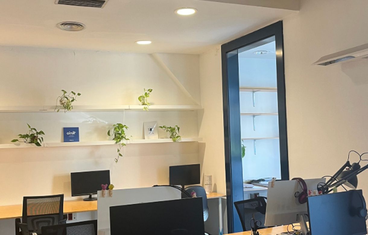 Oficina en Barcelona cerca de Diagonal – espacio profesional y productivo - Image 5