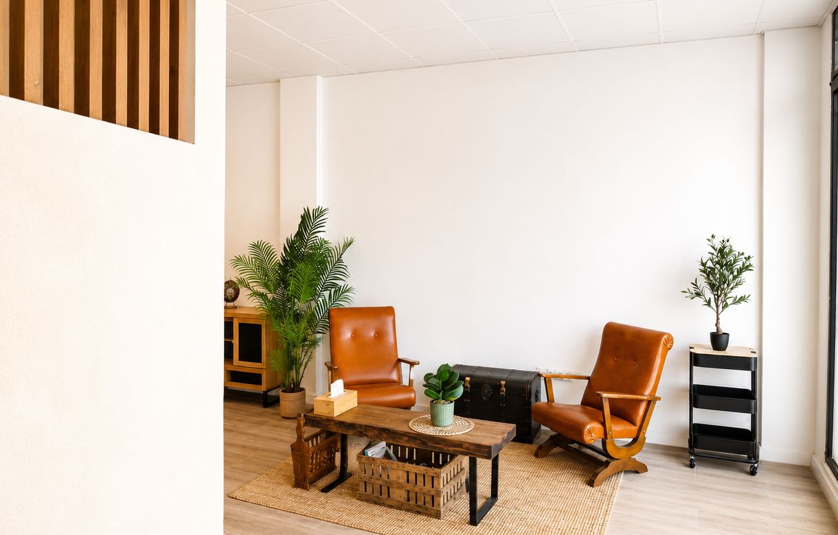 Consulta privada equipada para profesionales del bienestar en Valencia Sur - Image 2