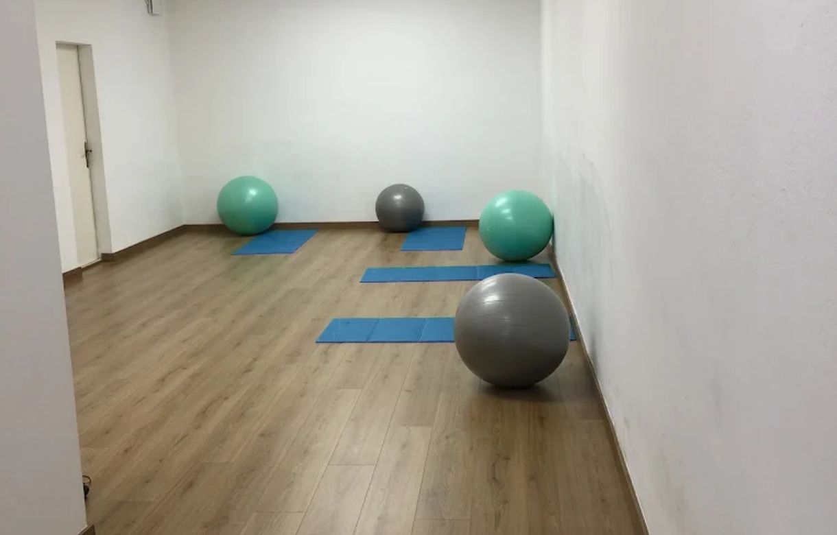 Alquiler sala fisioterapia muy bonita y con materiales  Barcelona (Horta- Guinardó)