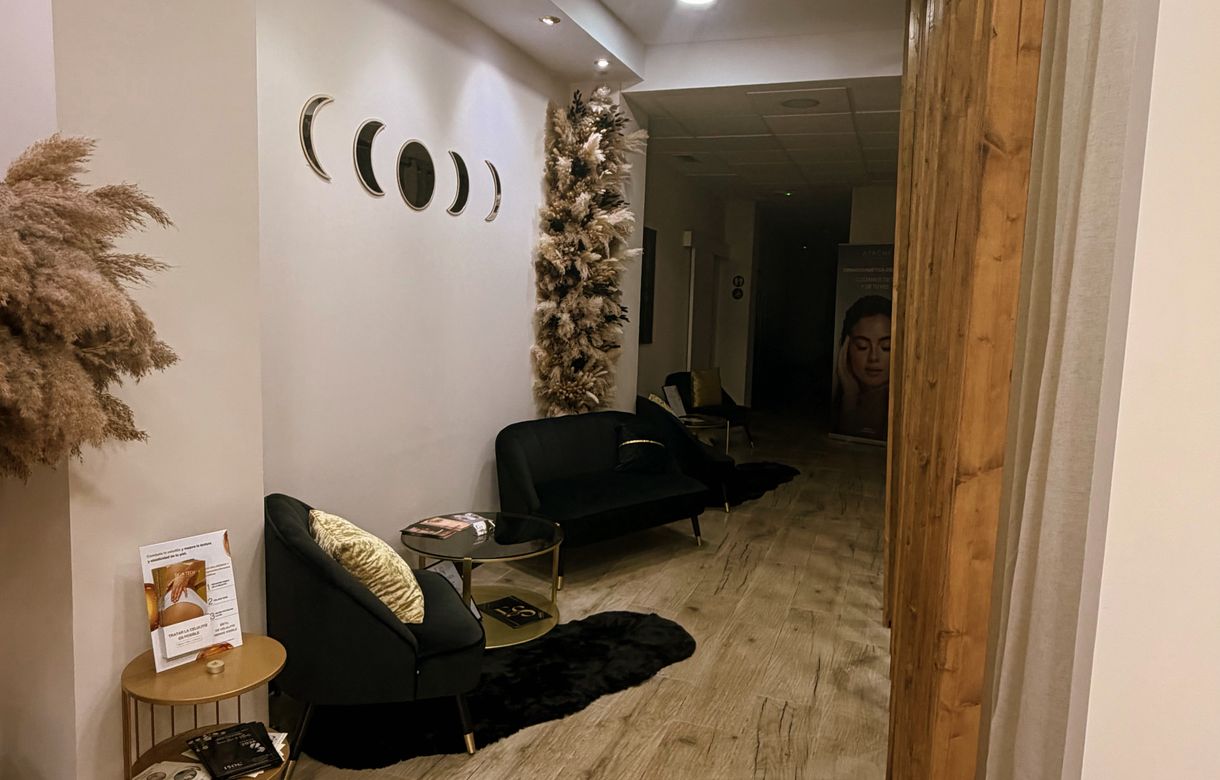 Cabina estética en Valencia | Centro medico estético  - Image 4