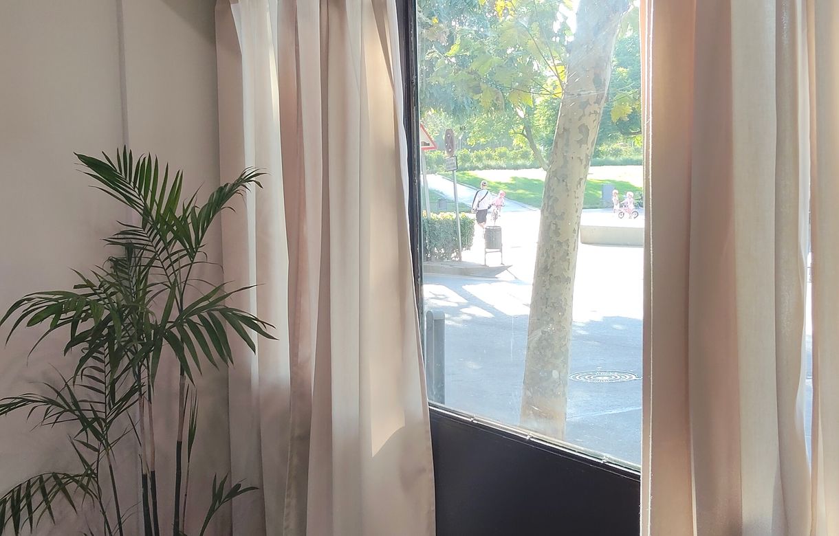 Alquiler sala fisioterapia Esplugues de Llobregat | Sala Fisioterapia/Nutrición/Psicologia/Estética - Image 3