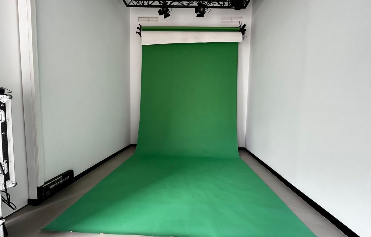 Alquiler estudio Cadiz | Alquiler de Salas por Horas para Eventos, Talleres, Fotografía y Coworking en San Fernando - Image 3