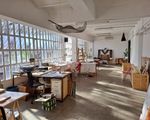 Estudi d'art | Estudio de arte en nave diáfana compartida para artistas y creativos